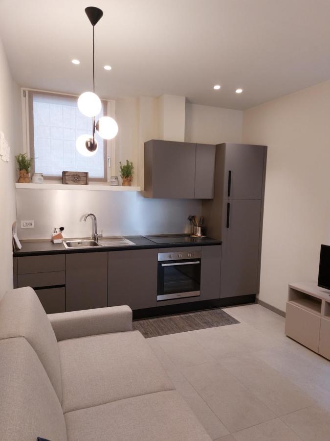 The 6 Apartments Ріміні Екстер'єр фото